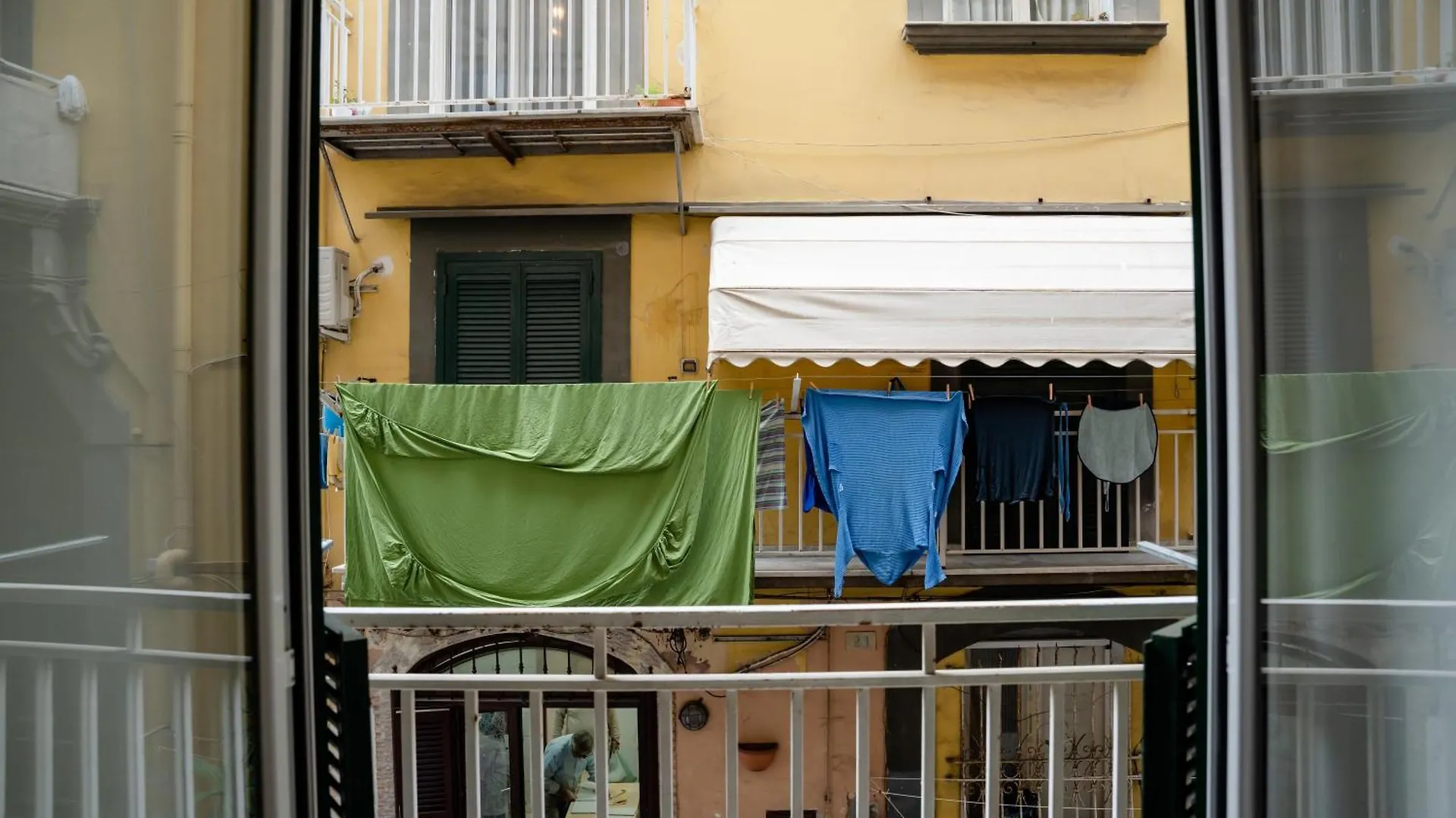 Tra I Vicoli Di Napoli, La Olivella Design E Amore Italy
