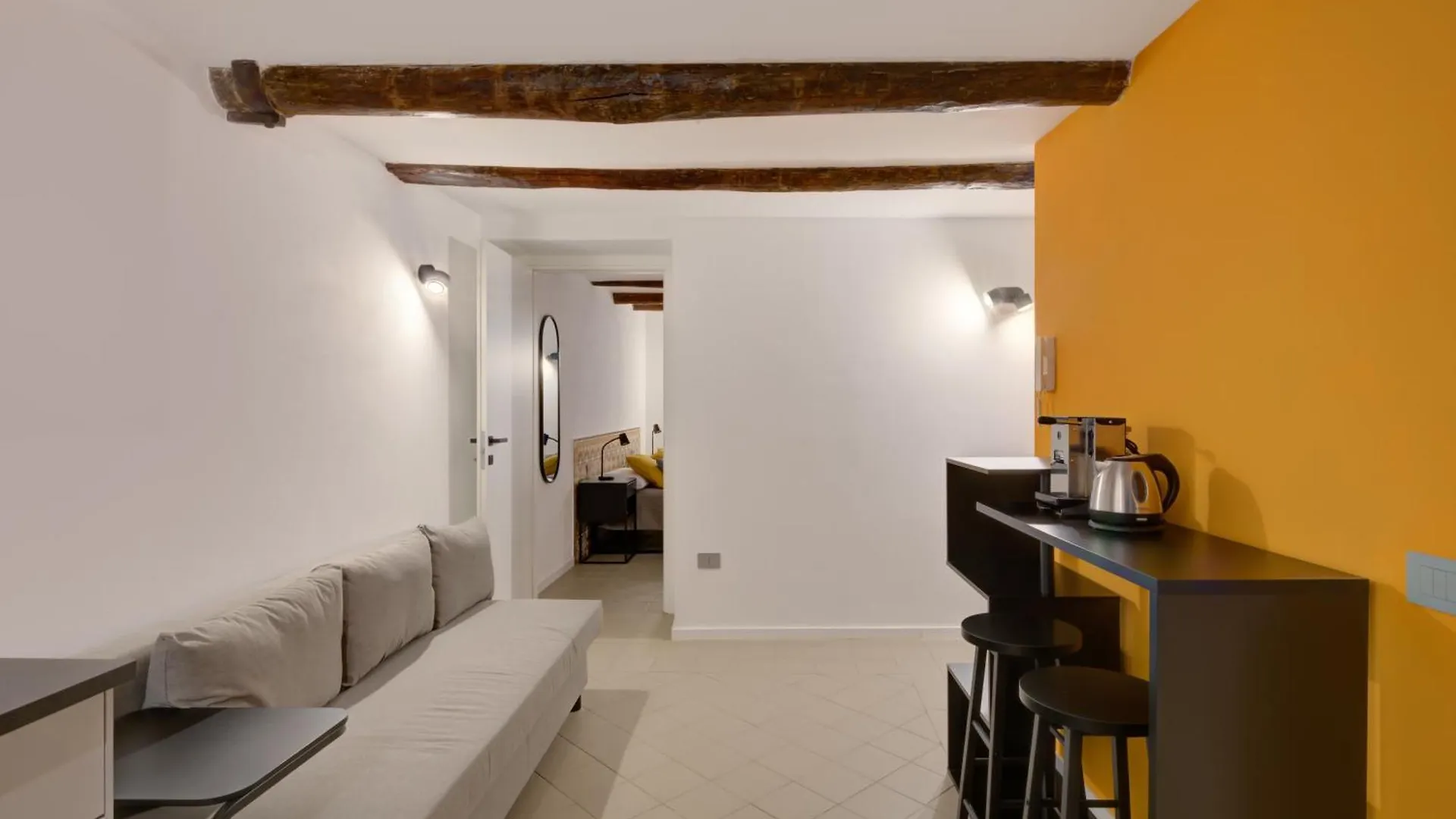 Tra I Vicoli Di Napoli, La Olivella Design E Amore 0*, Napoli