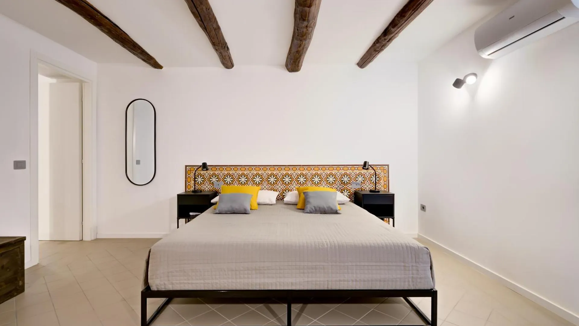 Daire Tra I Vicoli Di Napoli, La Olivella Design E Amore